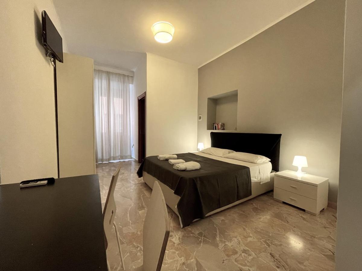 Sleepy Max Hotel Rome Bagian luar foto