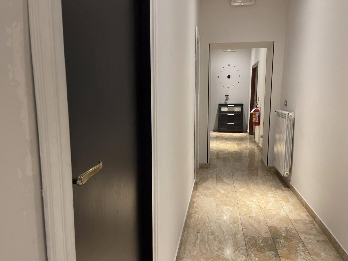 Sleepy Max Hotel Rome Bagian luar foto